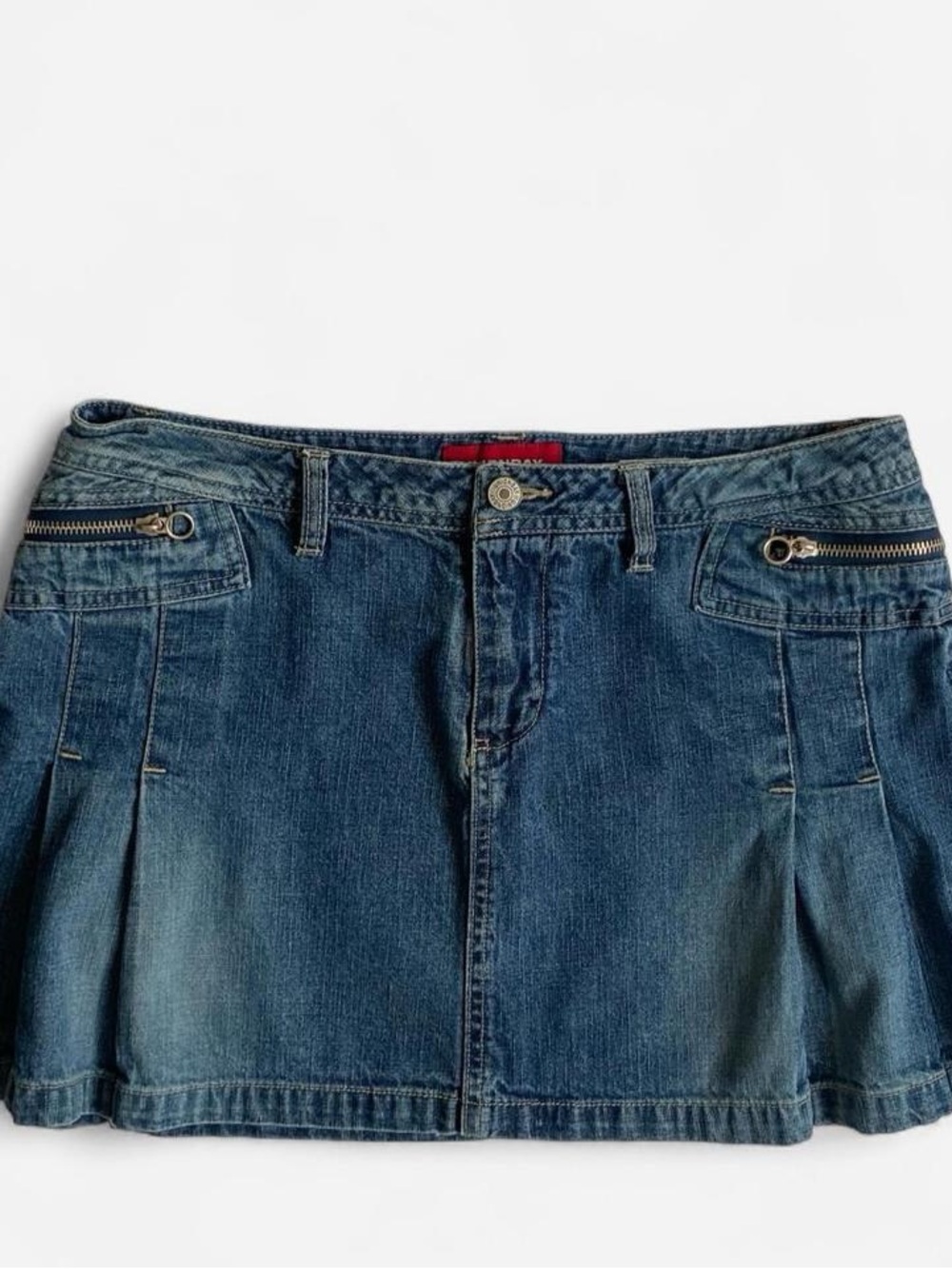 Vintage y2k pleated denim low rise mini skirt
